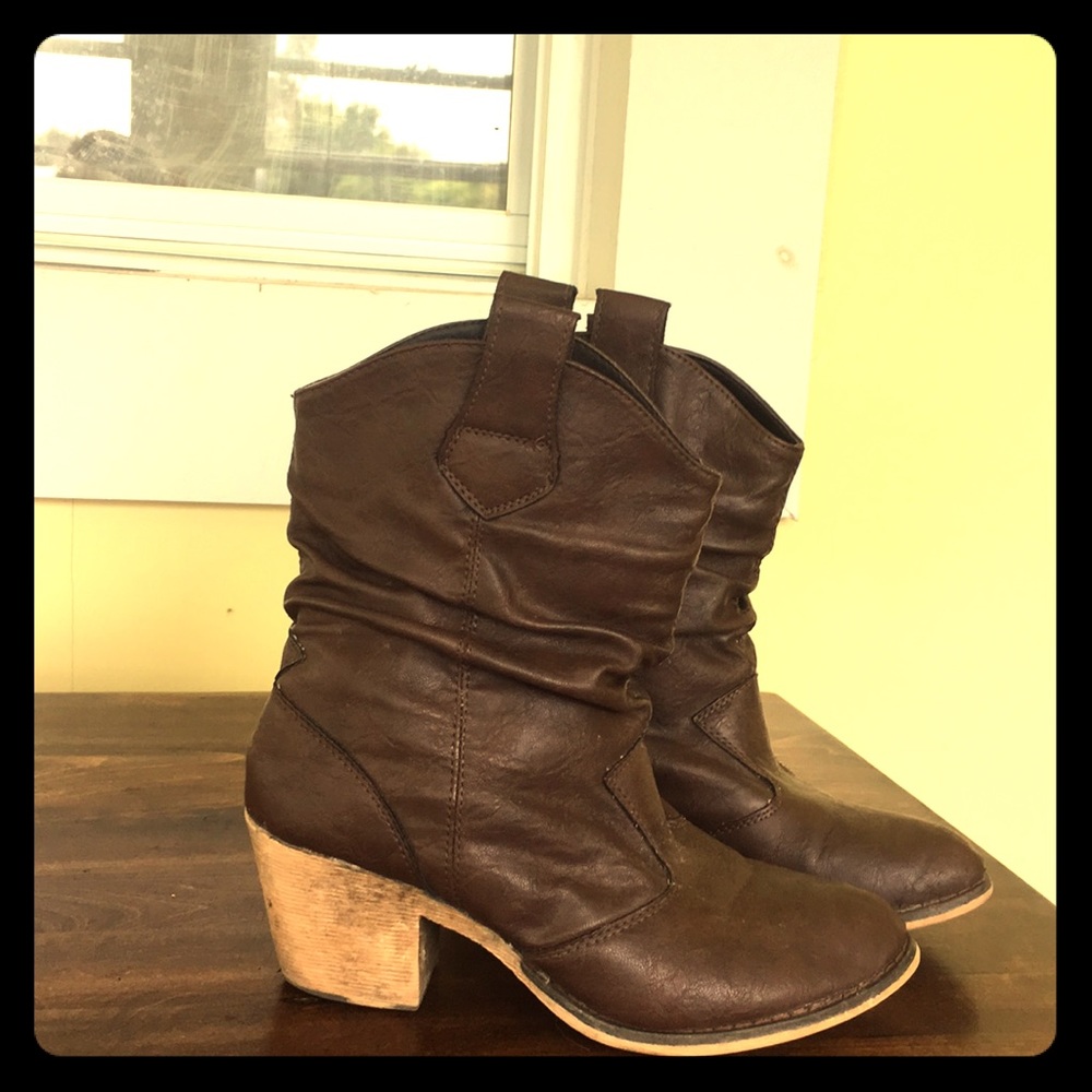 Cowgirl booties!